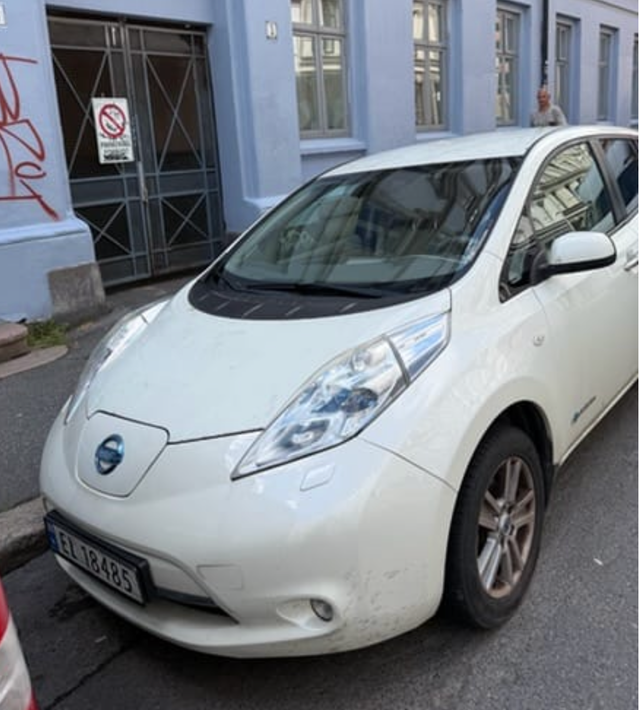 Nissan Leaf 2012