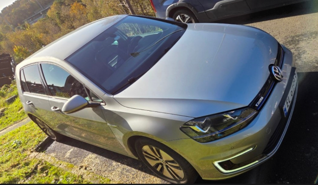 Volkswagen E-Golf 2015