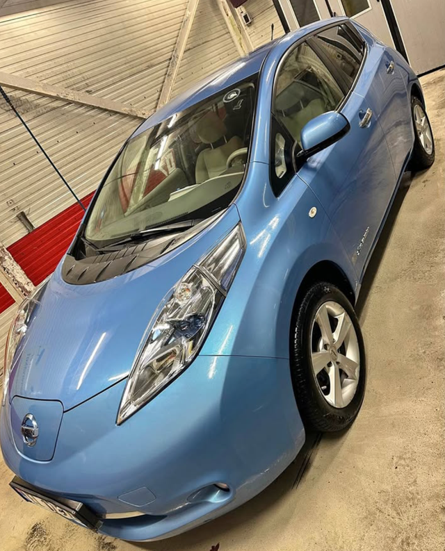 Nissan Leaf 2012