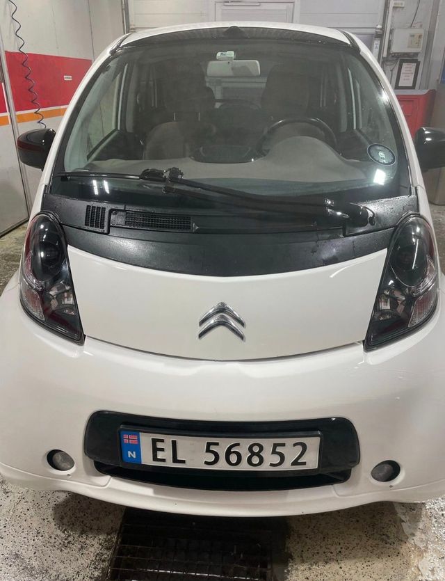 Citroen C-ZERO 2011